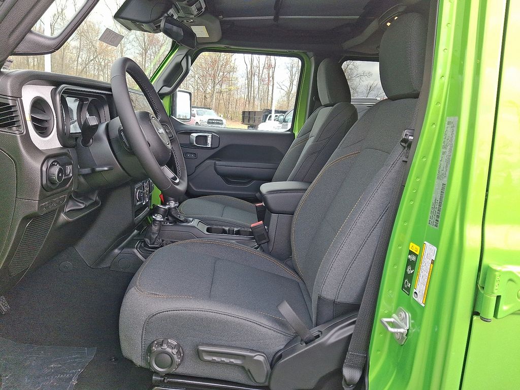 2025 Jeep Wrangler 4-Door Sport S - Photo 11