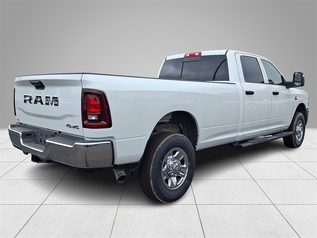 2025 Ram 2500 Tradesman photo 3