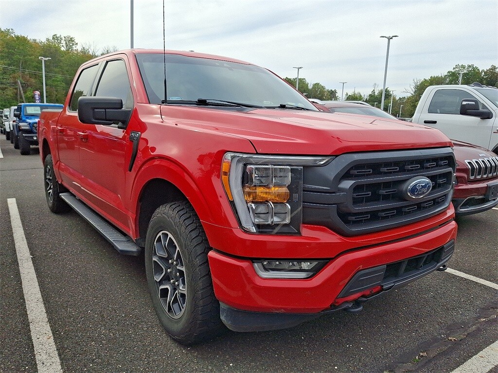 2021 Ford F-150 XLT photo 2