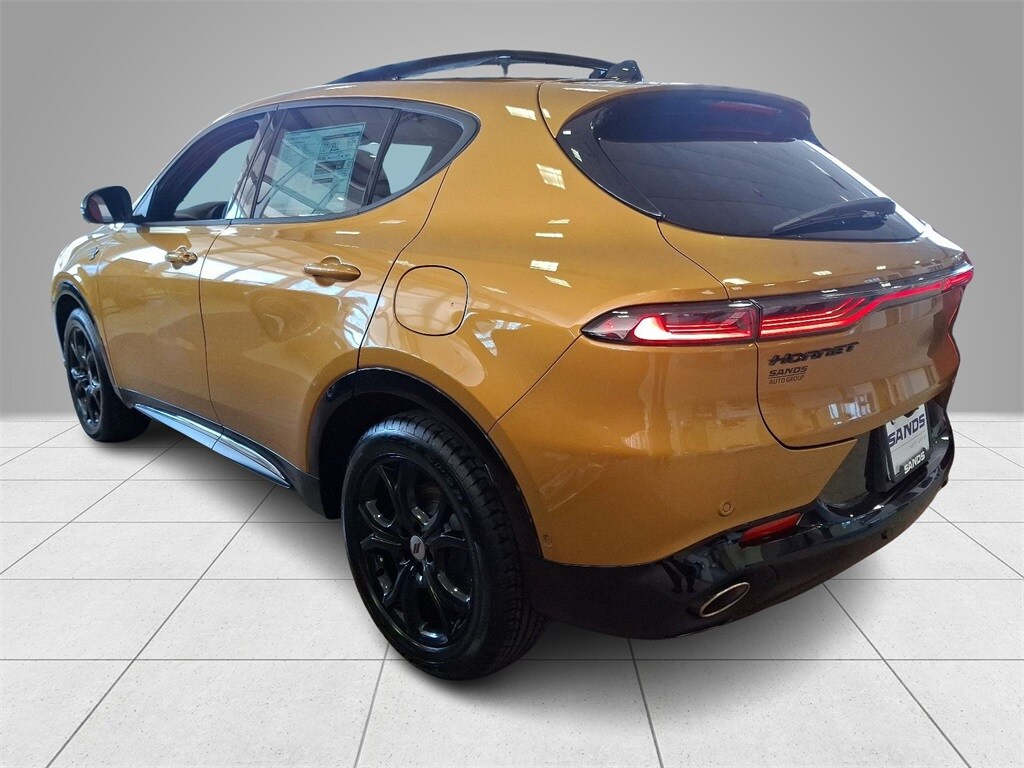 2025 Dodge Hornet R/T Plus photo 4