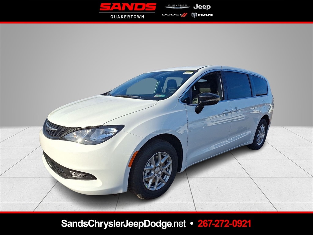 2026 Chrysler Voyager LX's photo