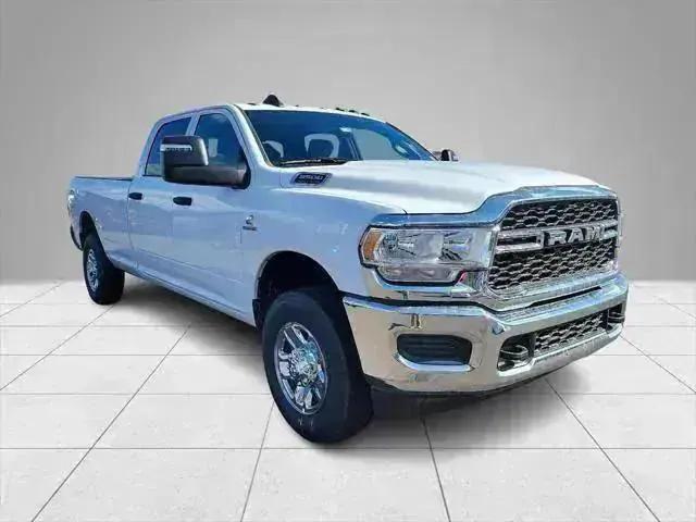 2024 Ram 3500 Tradesman photo 4