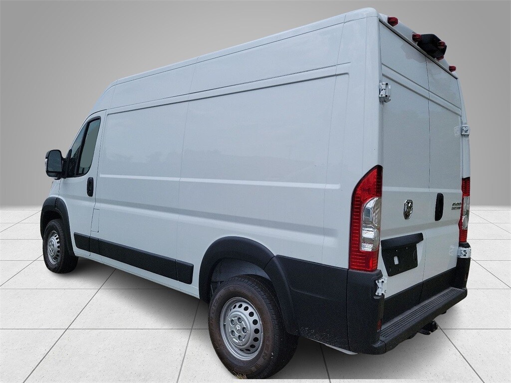 New 2024 Ram ProMaster PROMASTER 1500 TRADESMAN CARGO VAN HIGH ROOF 136' Cargo Van