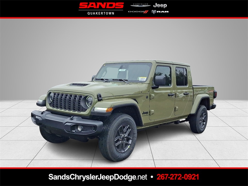2025 Jeep Gladiator Sport S's photo
