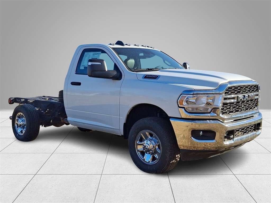 New 2024 Ram 3500 Chassis Cab 3500 TRADESMAN CHASSIS REGULAR CAB 4X4 60' CA Pickup