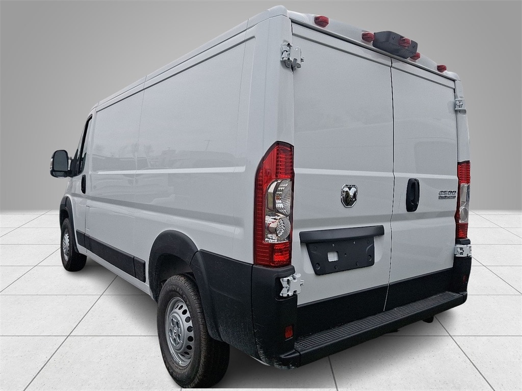 New 2026 Ram ProMaster PROMASTER 2500 TRADESMAN CARGO VAN LOW ROOF 136' W Cargo Van