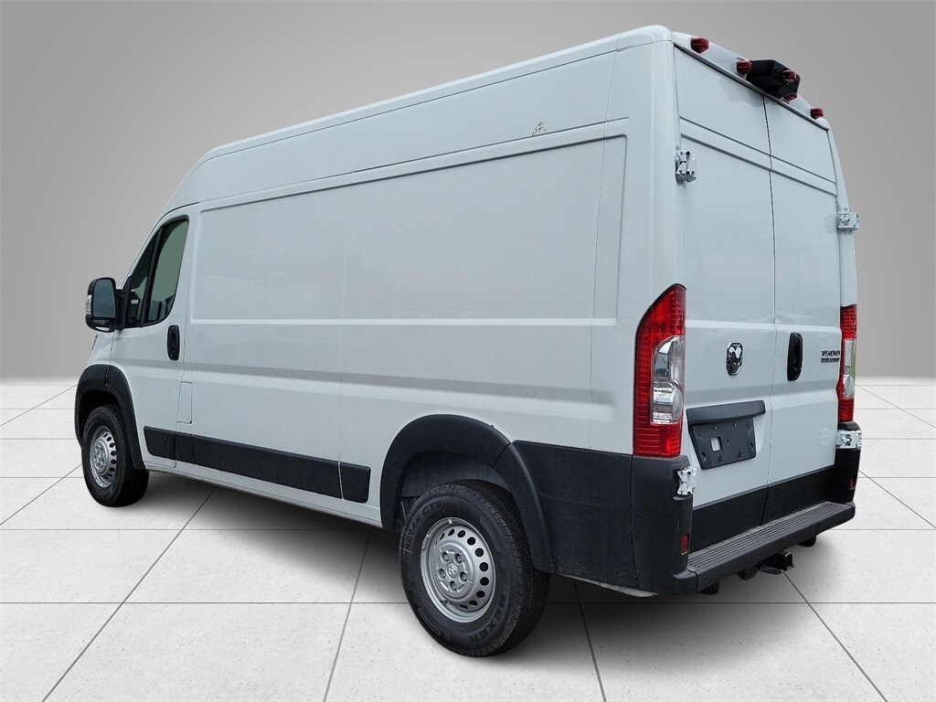 New 2024 Ram ProMaster PROMASTER 1500 TRADESMAN CARGO VAN HIGH ROOF 136' Cargo Van