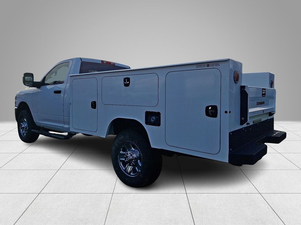 New 2024 Ram 3500 Chassis Cab TRADESMAN REGULAR 4X4 60' CA Pickup