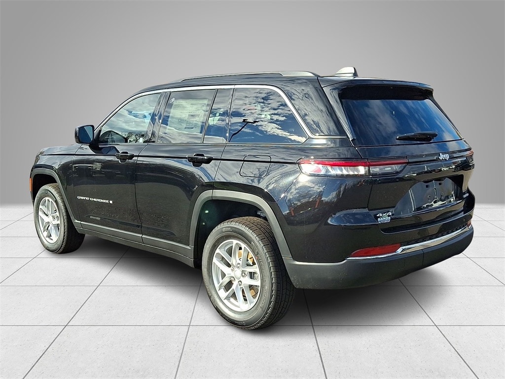New 2025 Jeep Grand Cherokee LAREDO X 4X4 Sport Utility