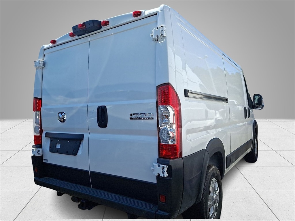 New 2025 Ram ProMaster PROMASTER 1500 SLT CARGO VAN LOW ROOF 136' WB Cargo Van