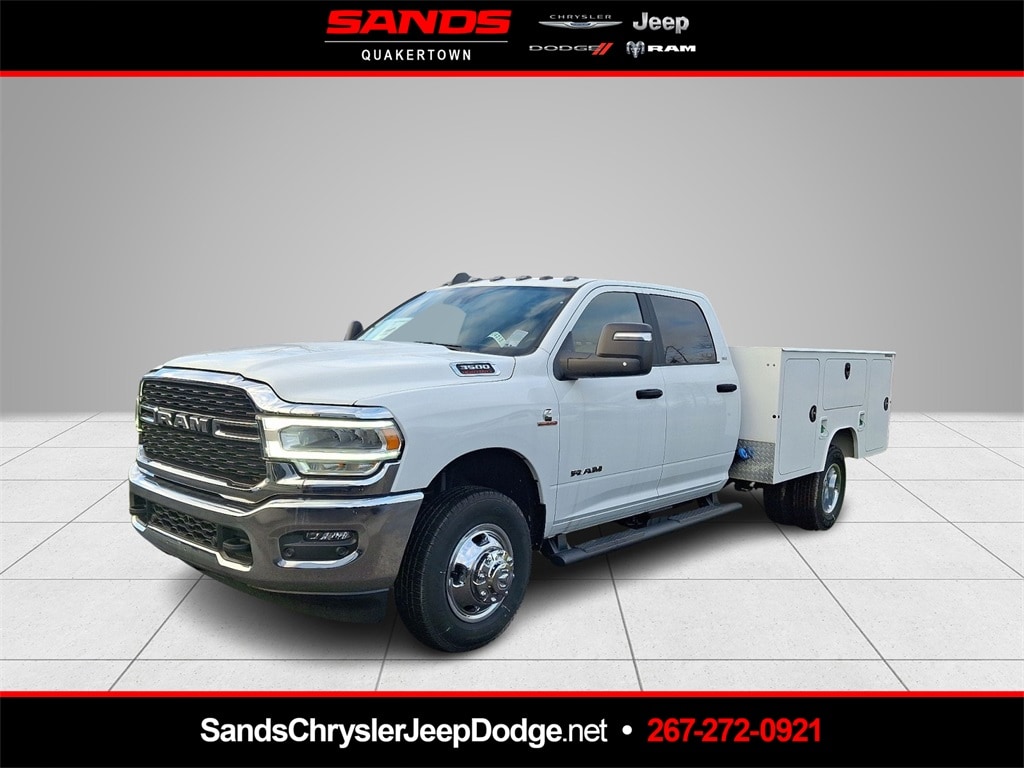 2024 RAM Ram 3500 Chassis Cab SLT's photo
