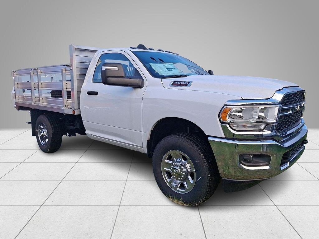 New 2024 Ram 3500 Chassis Cab TRADESMAN REGULAR 4X4 60' CA Pickup