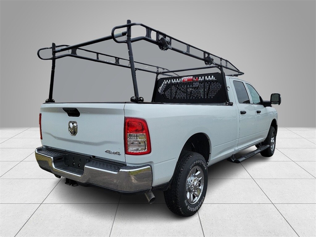 2024 Ram 2500 Tradesman photo 3