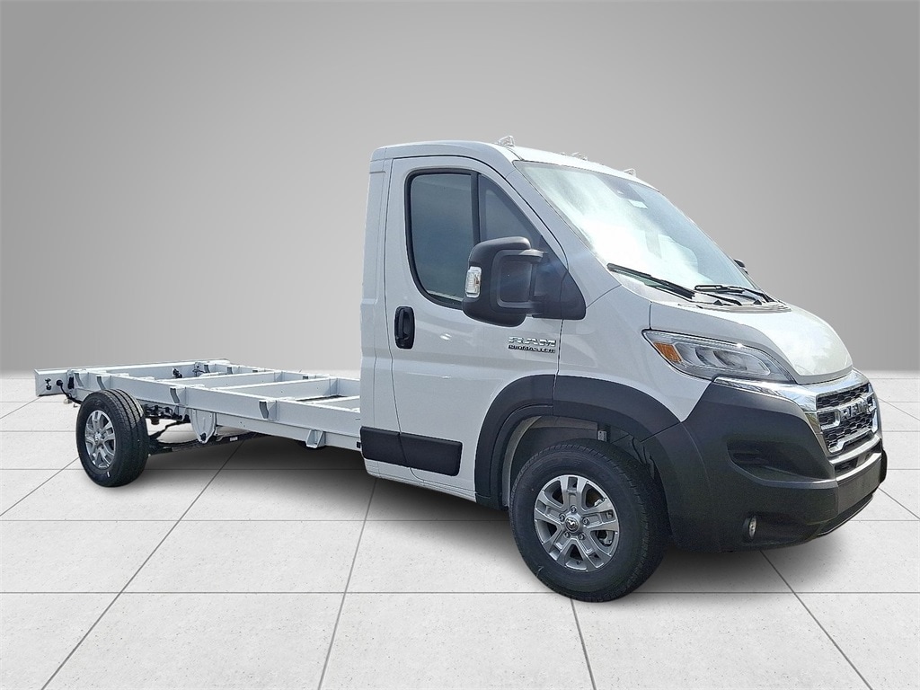 New 2025 Ram ProMaster PROMASTER 3500 SLT CUTAWAY 159' WB EXT / 104' CA