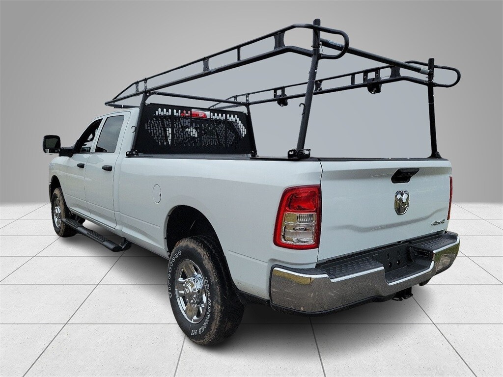 2024 Ram 2500 Tradesman photo 2