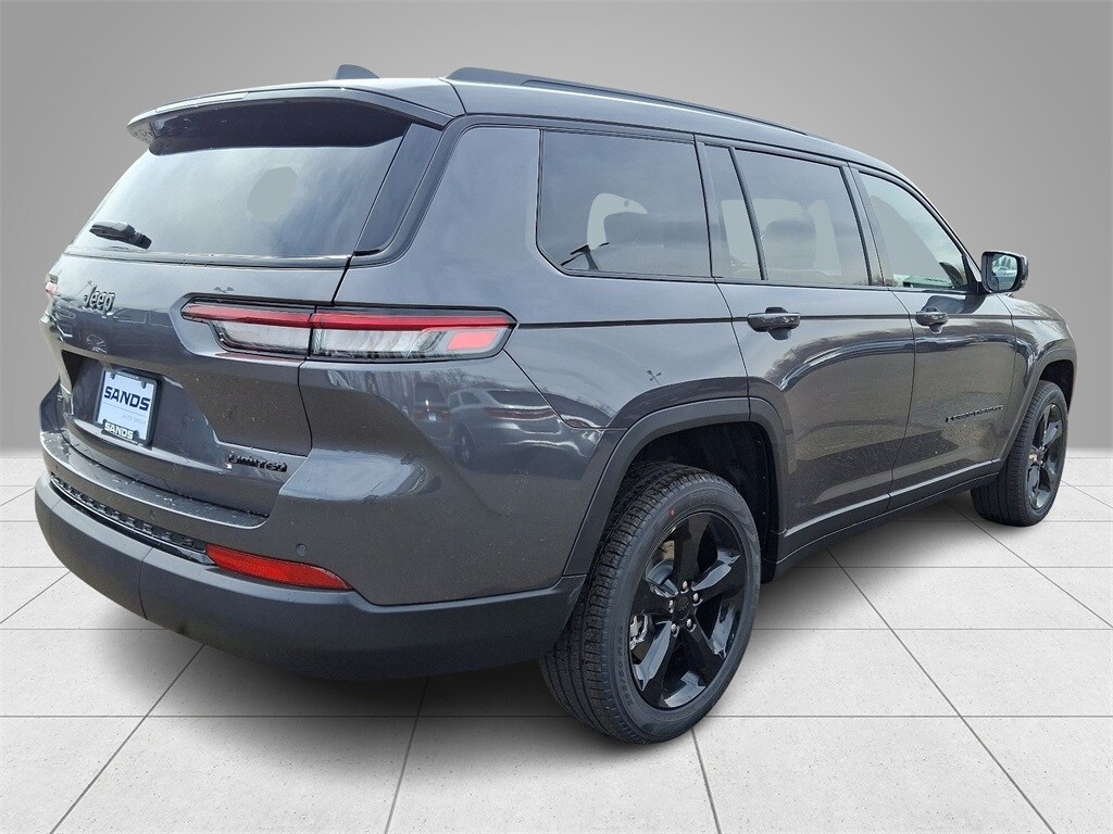 2025 Jeep Grand Cherokee L photo 3