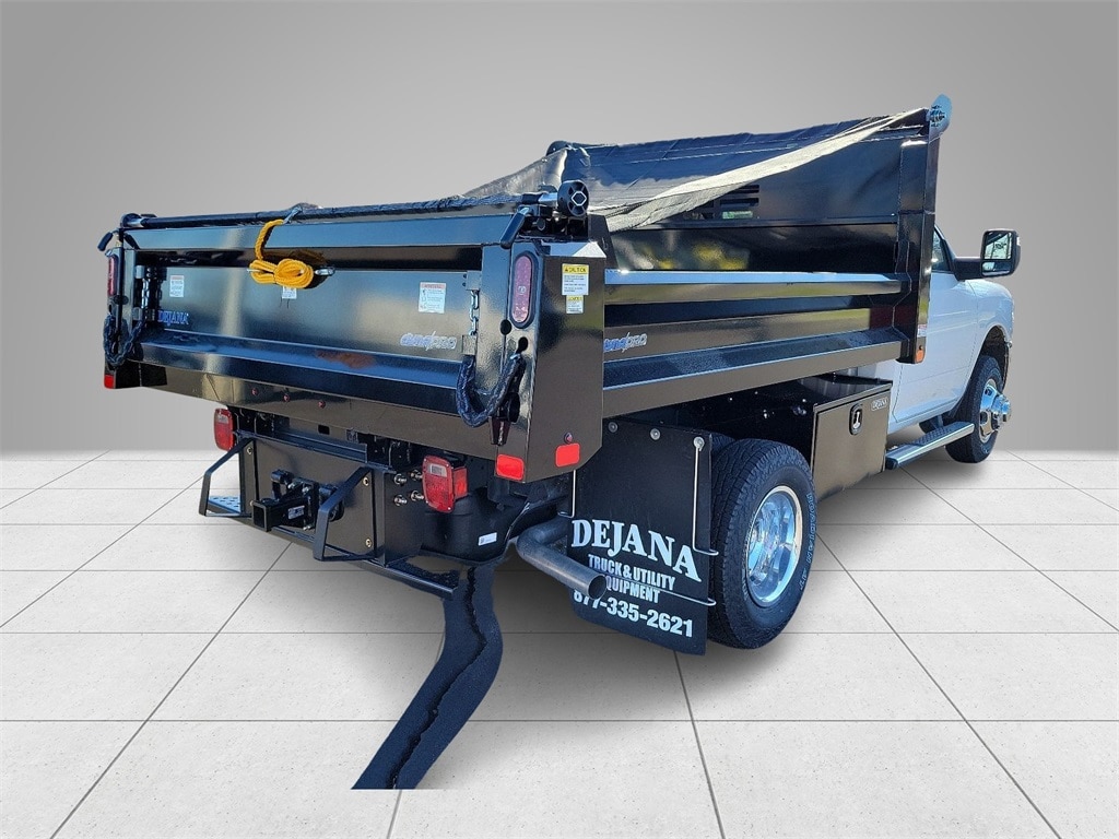 New 2024 Ram 3500 Chassis Cab 3500 TRADESMAN CHASSIS REGULAR CAB 4X4 60' CA Pickup