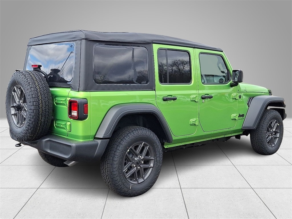2025 Jeep Wrangler Sport S photo 3