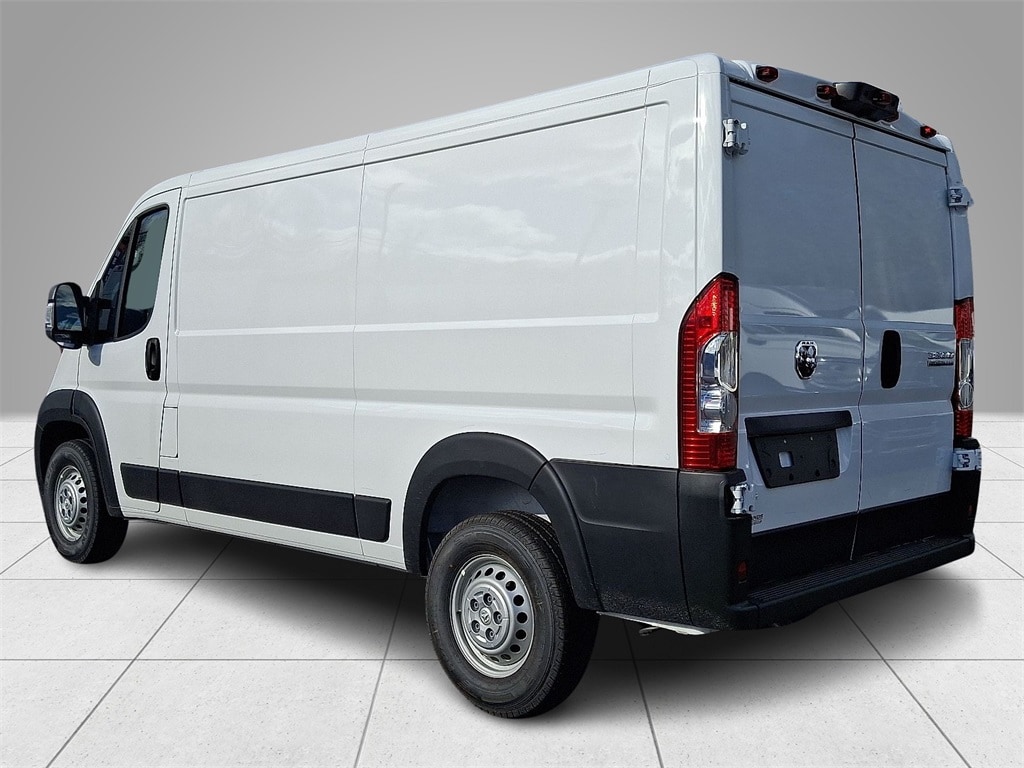 New 2026 Ram ProMaster PROMASTER 3500 TRADESMAN CARGO VAN LOW ROOF 136' W Cargo Van