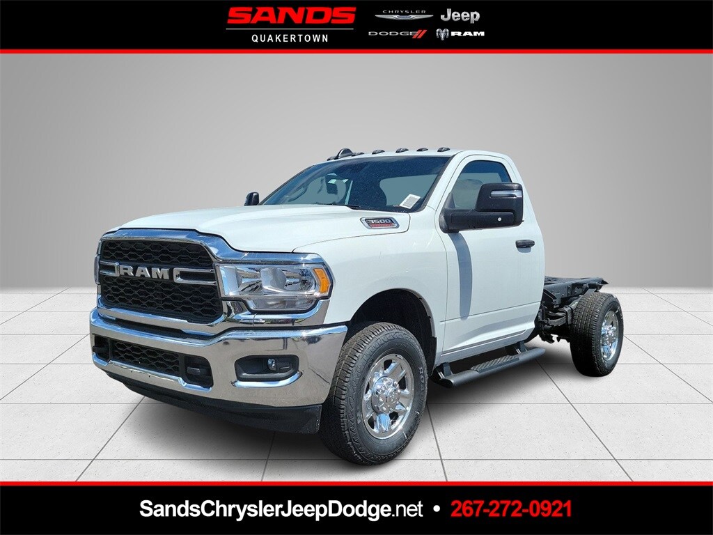 New 2024 Ram 3500 Chassis Cab 3500 TRADESMAN CHASSIS REGULAR CAB 4X4 60' CA Pickup