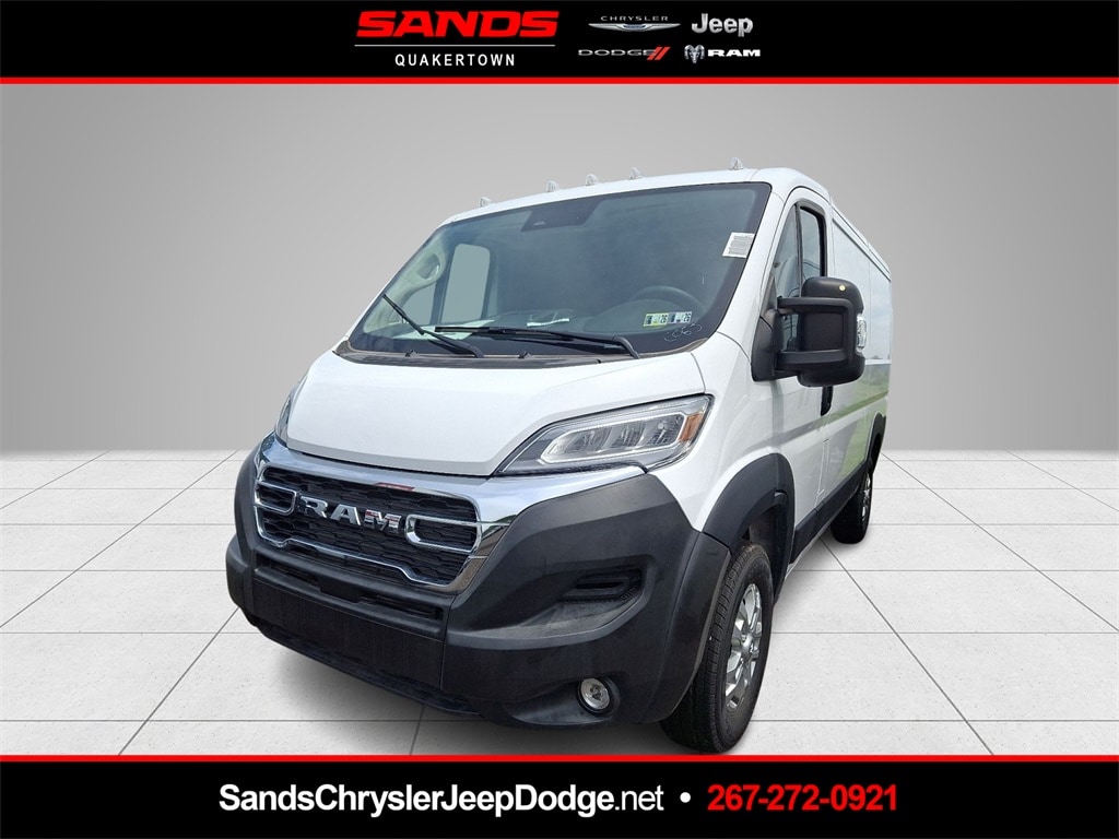 New 2025 Ram ProMaster PROMASTER 1500 SLT CARGO VAN LOW ROOF 136' WB Cargo Van