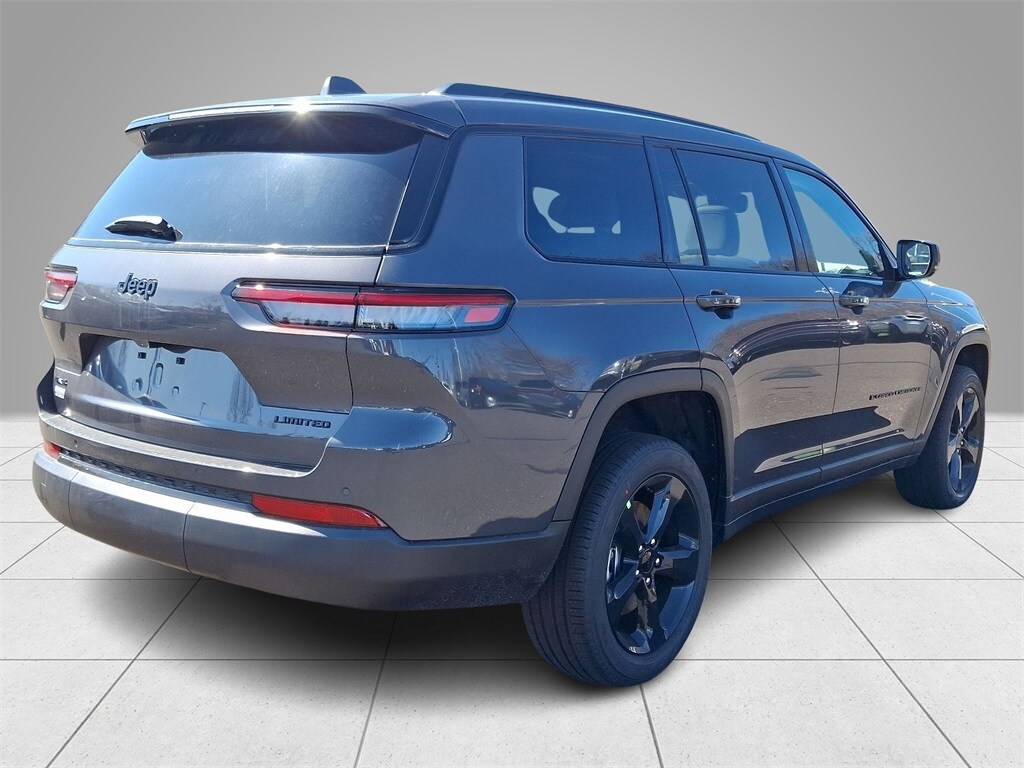 2025 Jeep Grand Cherokee L photo 3