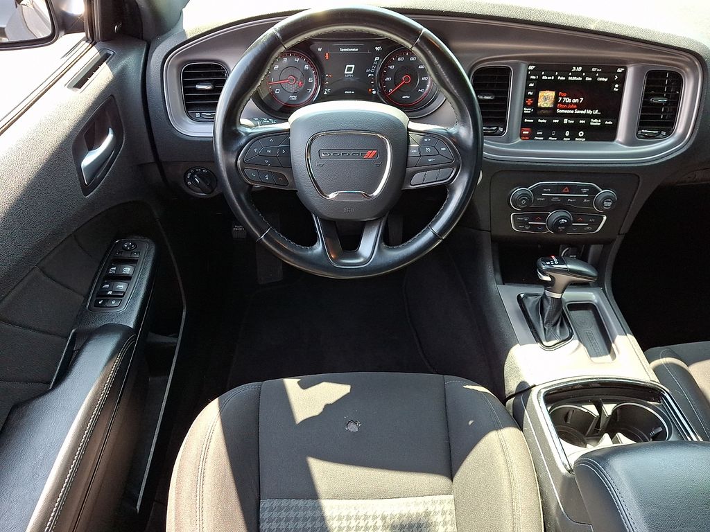Photo 12