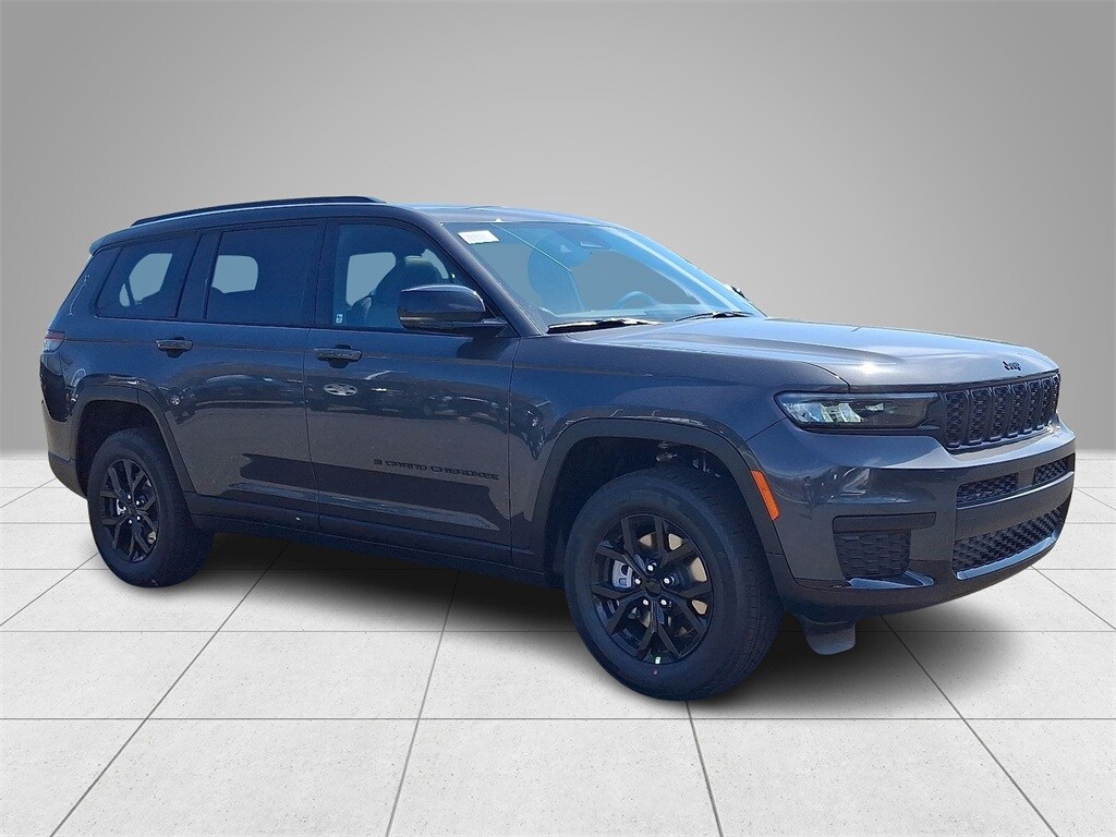 2025 Jeep Grand Cherokee Altitude X photo 2