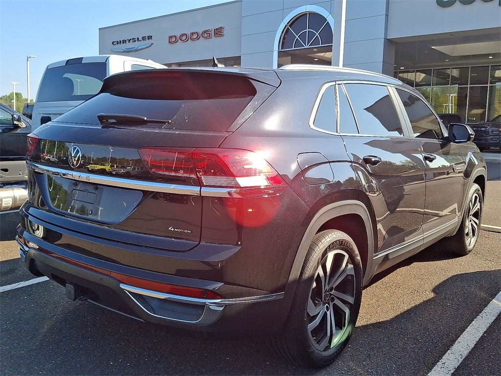 2023 Volkswagen Atlas Cross Sport V6 SEL photo 3