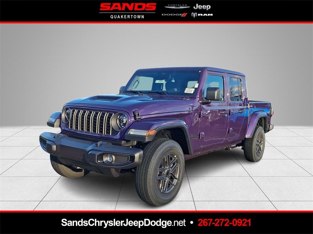 2026 Jeep Gladiator Sport S's photo