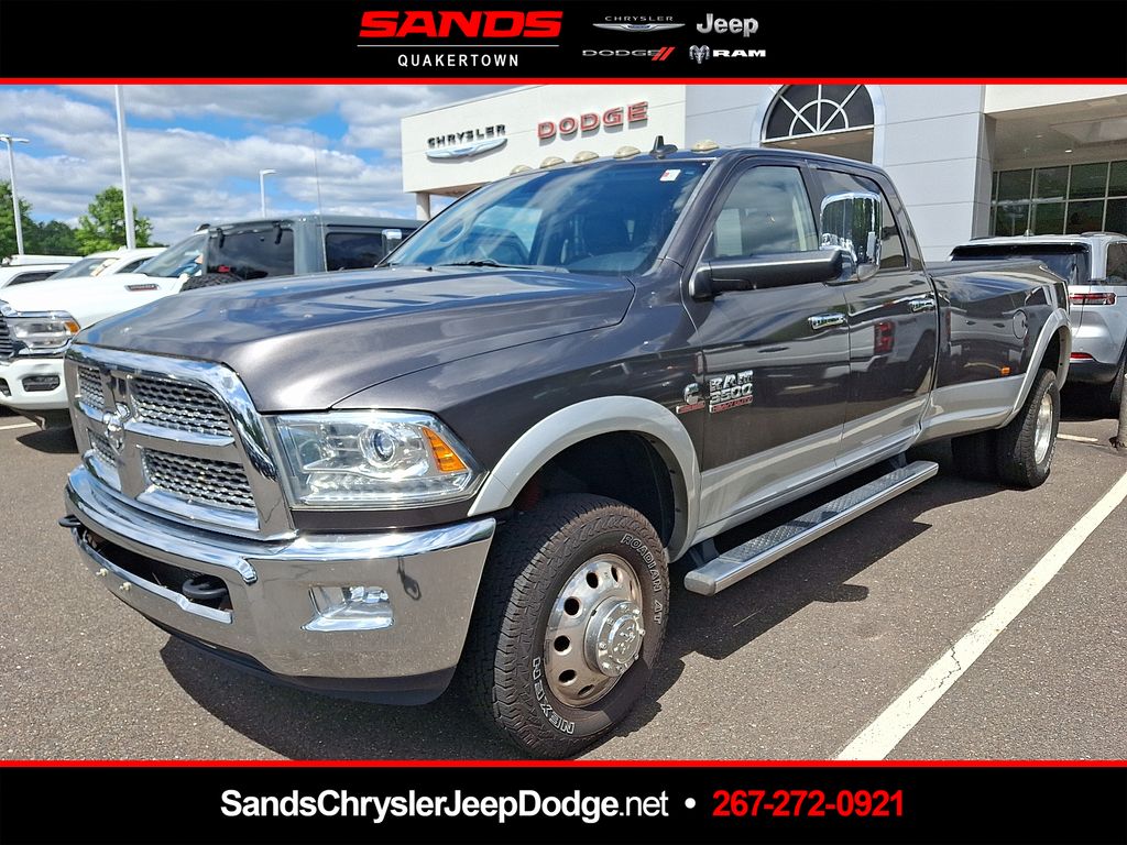 2015 RAM 3500 Laramie 4X4 Crew Cab LWB's photo