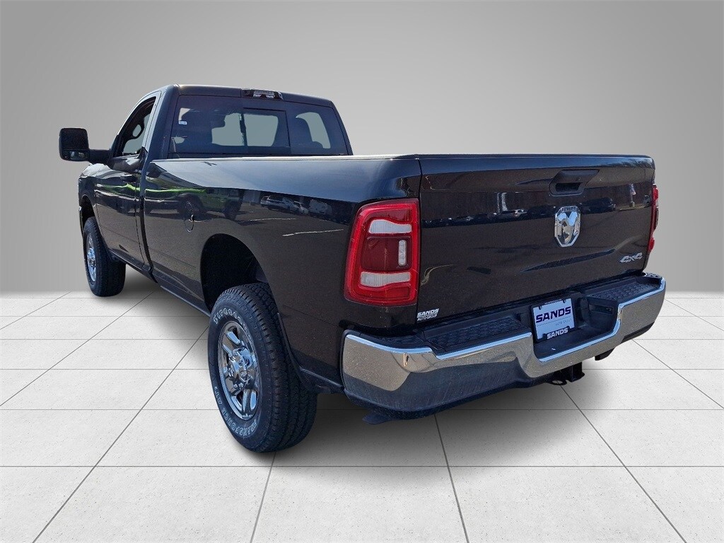 2024 Ram 2500 Tradesman photo 3
