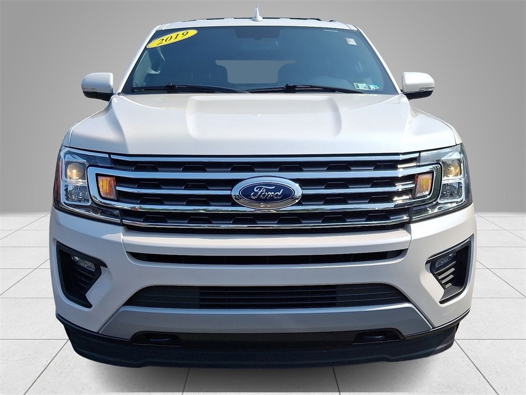 Used 2019 Ford Expedition XLT with VIN 1FMJU1JT2KEA11395 for sale in Quakertown, PA