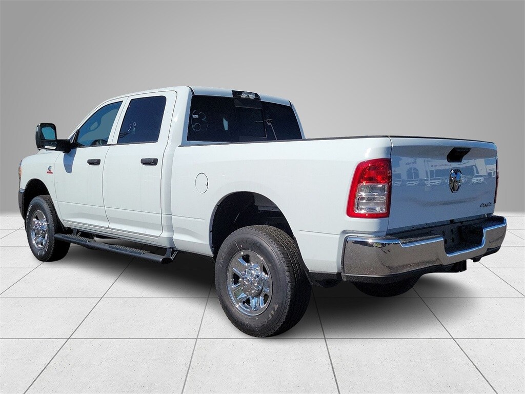2024 Ram 2500 Tradesman photo 4