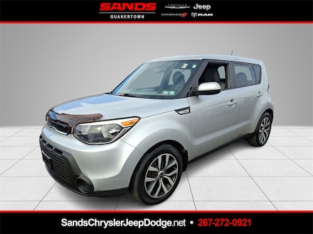 2015 Kia Soul + FWD Hatchback