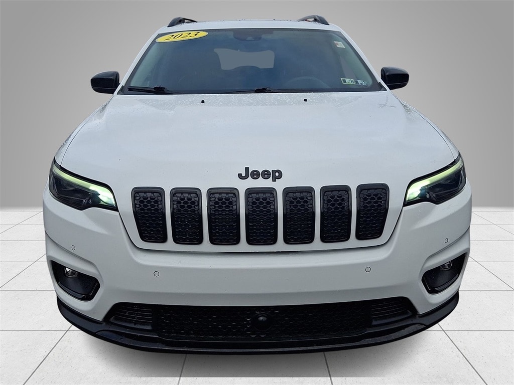 Certified 2023 Jeep Cherokee Altitude Lux SUV