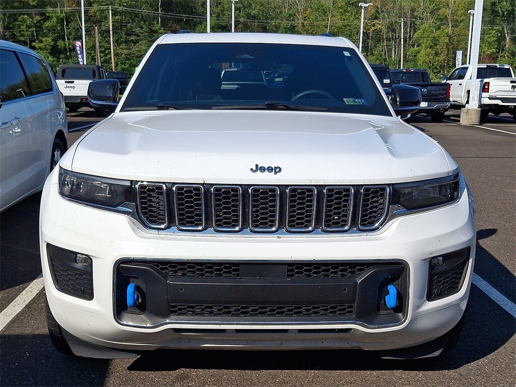 2022 Jeep Cherokee Overland 4xe photo 2