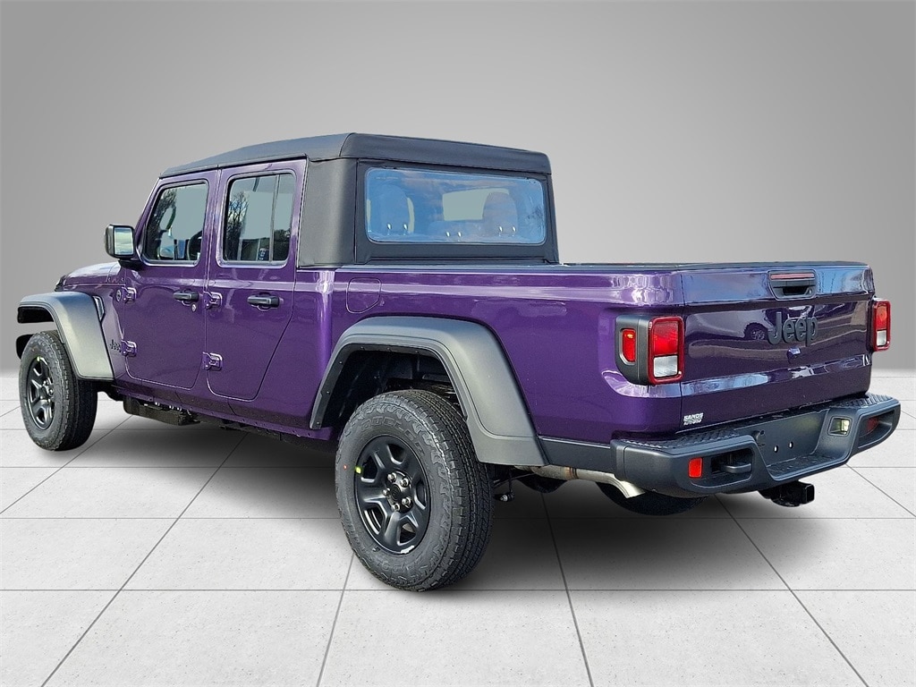 New 2026 Jeep Gladiator SPORT 4X4 Pickup