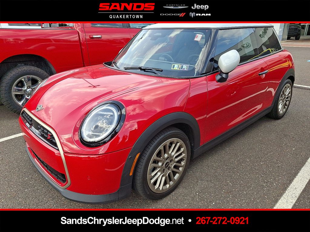 2026 MINI Hardtop Cooper S Signature's photo