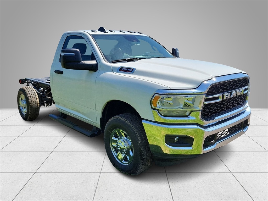 New 2024 Ram 3500 Chassis Cab 3500 TRADESMAN CHASSIS REGULAR CAB 4X4 60' CA Pickup