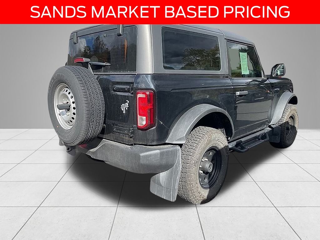 2022 Ford Bronco Base photo 3