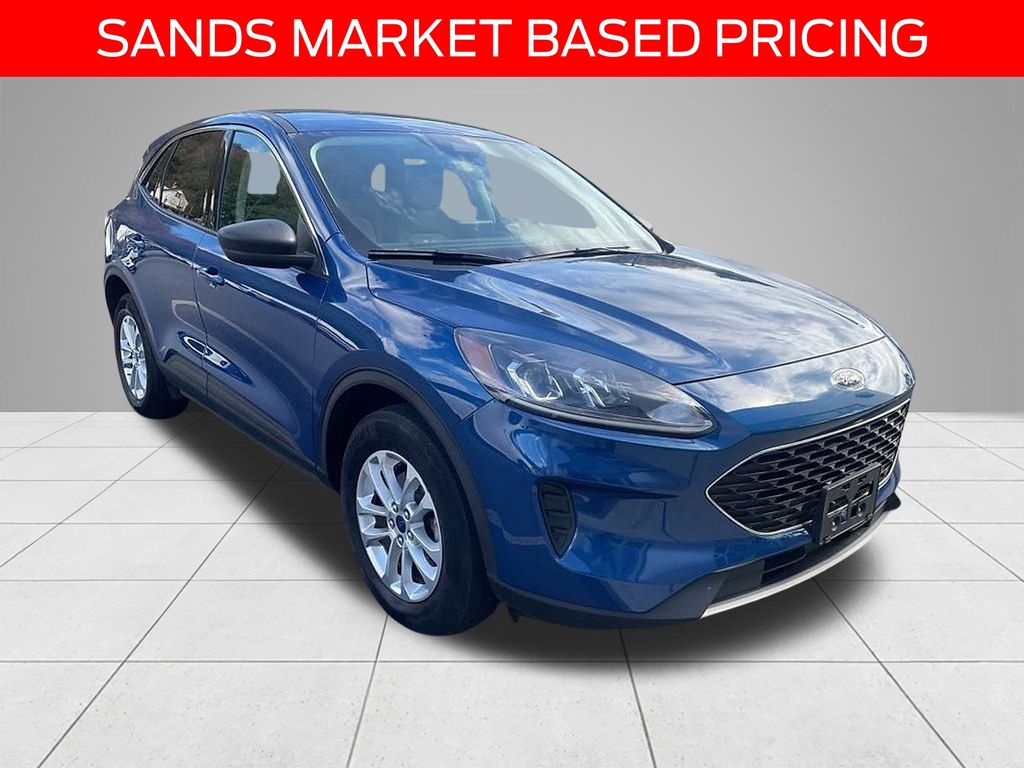 2022 Ford Escape SE photo 3