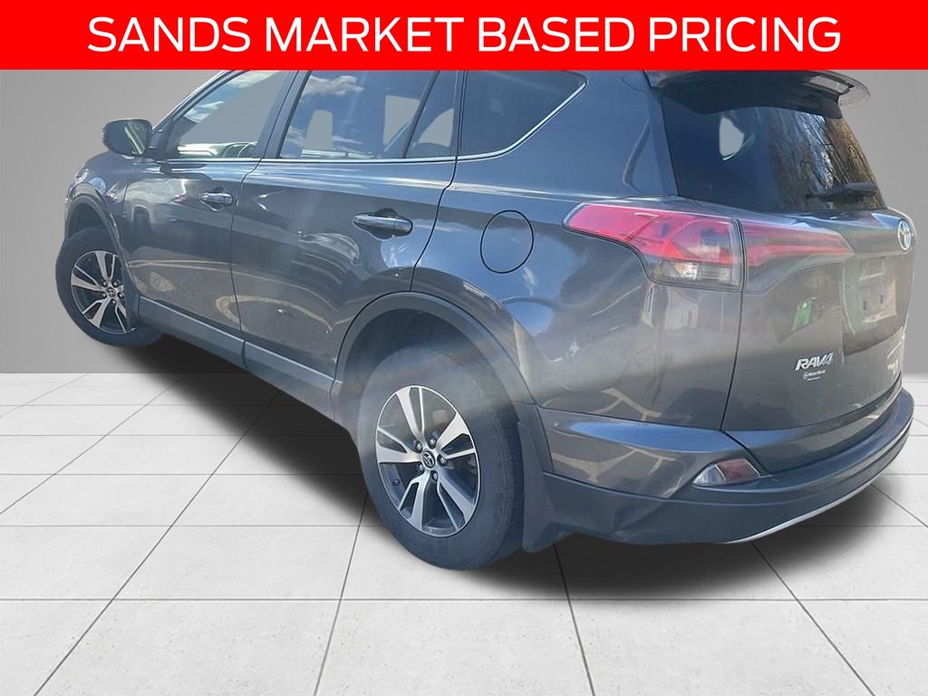 2018 Toyota RAV4 XLE photo 4