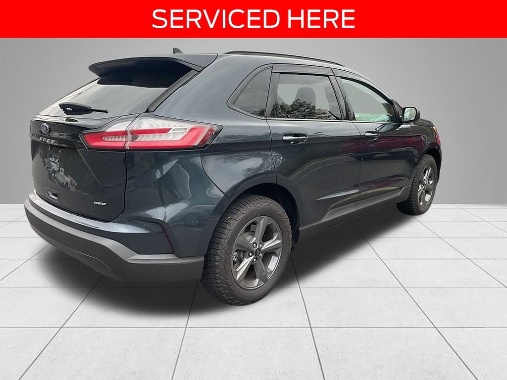 2024 Ford Edge SEL photo 3