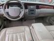 2005 Lincoln Town Car Signature Sedan