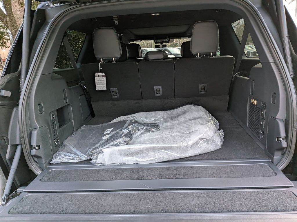 2025 Lincoln Navigator Reserve L - Photo 32