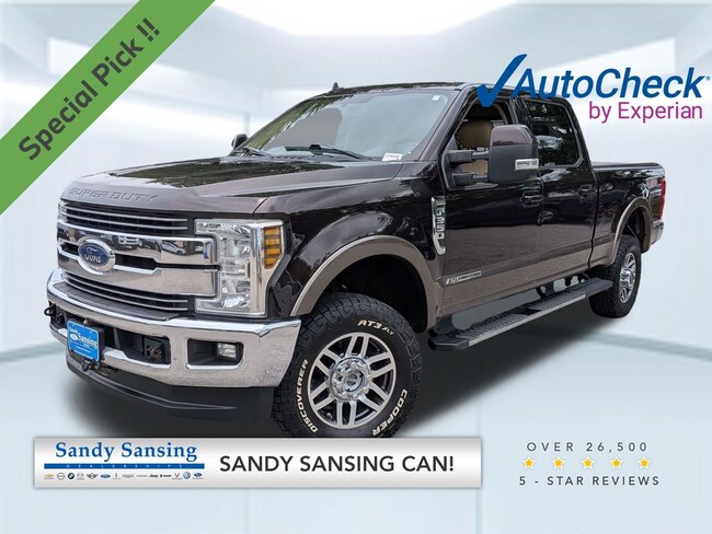 2019 Ford F-350 Lariat Super Duty Crew Cab Truck