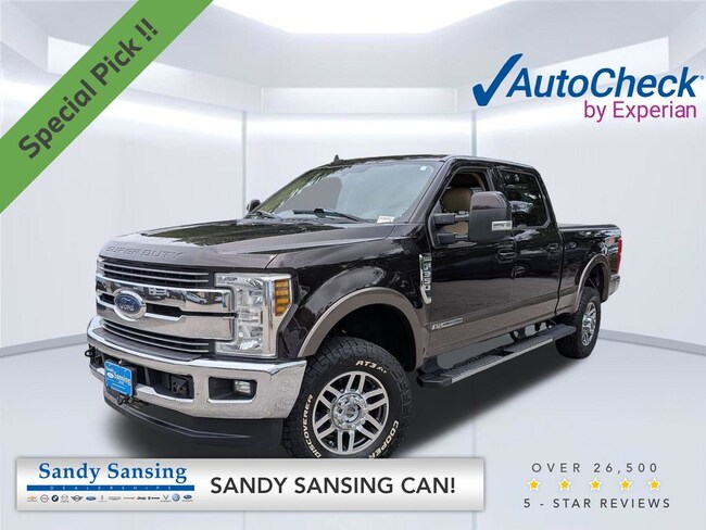2019 Ford F-350 Lariat Super Duty Crew Cab Truck