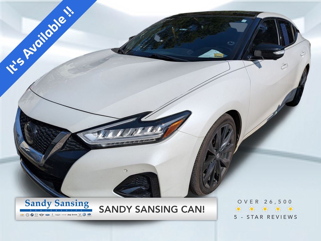 2019 Nissan Maxima SR's photo