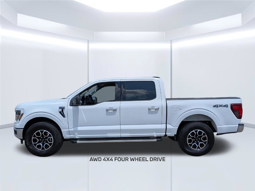 2025 Ford F-150 XLT - Photo 2